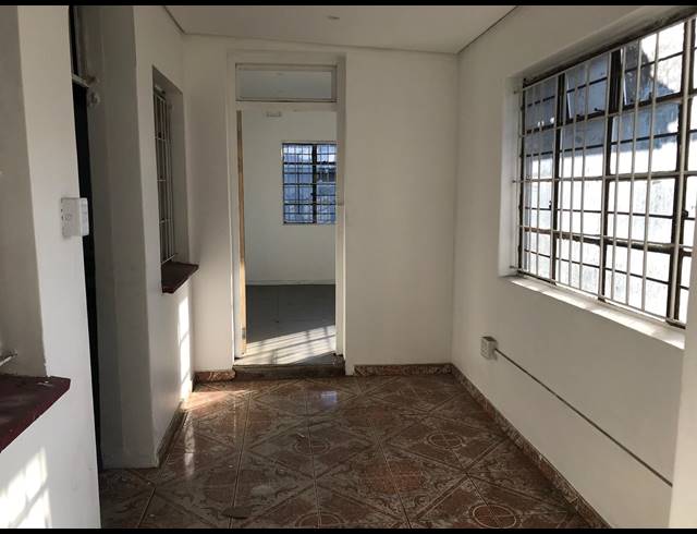 350M² MINI FACTORY TO LET IN CLAIRWOOD